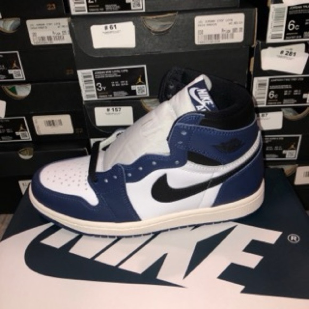 Air Jordan 1 Retro High OG size 8.5 Woman’s 6 Men’s DS New With Box - Picture 8 of 13